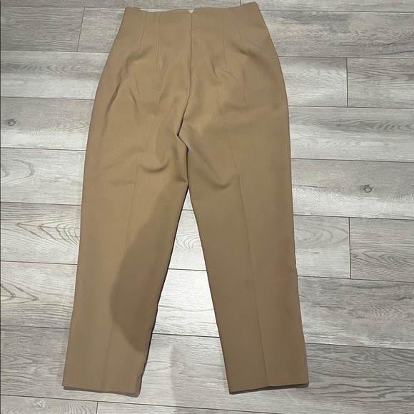 Zara Women's beautiful and stylish pants! - Picture 4 of 4